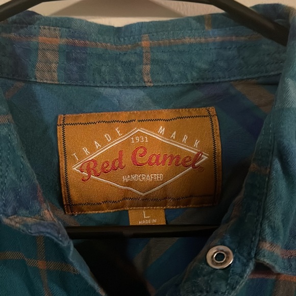 Red Camel Flannel - Picture 2 of 3